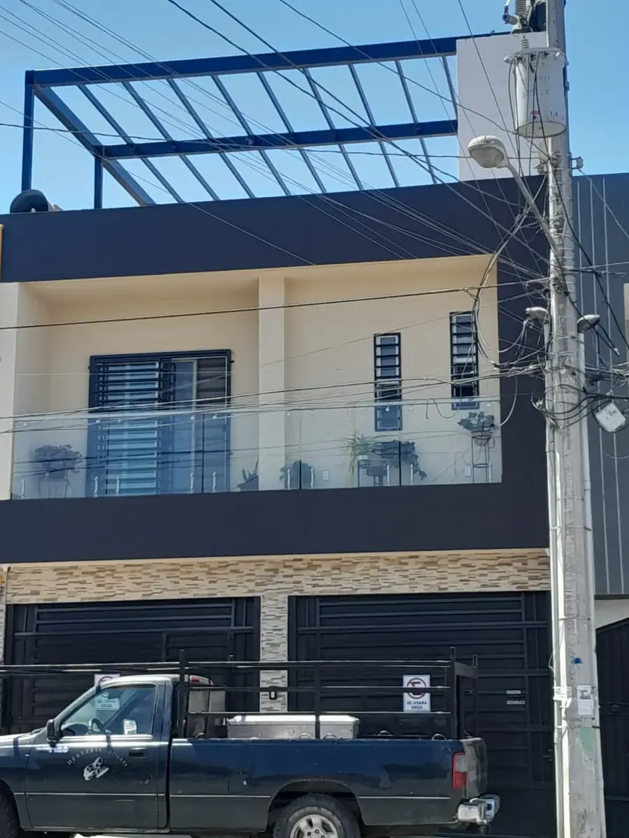 Casa en venta en Villa Fontana VII, Tijuana — foto 1 de 2