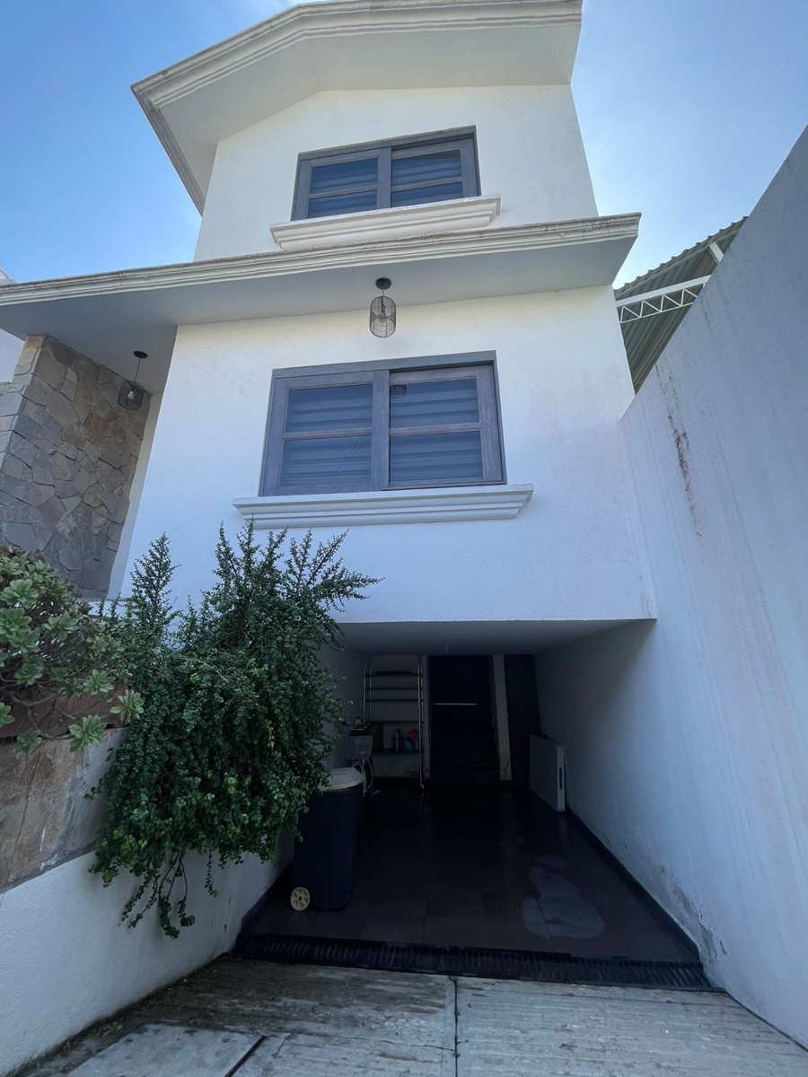 Casa en renta en Valle de San Javier, Pachuca de Soto — foto 1 de 25