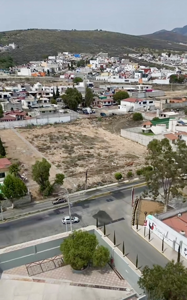 Terreno en venta en Pachuquilla, Mineral de la Reforma — foto 3 de 7