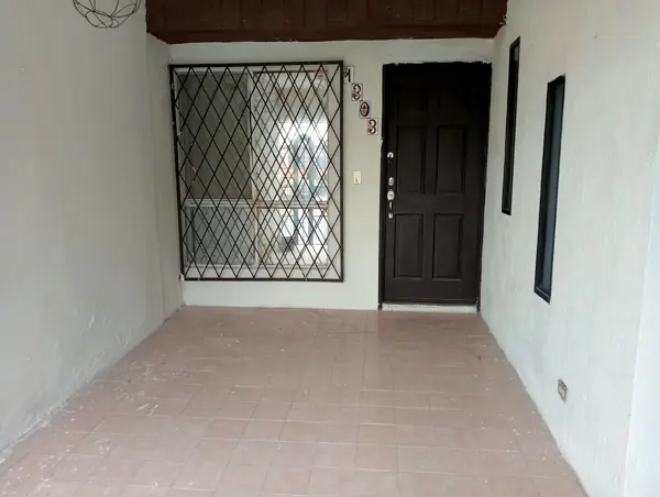 Casa en renta en Casa Blanca, San Nicolás de los Garza — foto 2 de 12