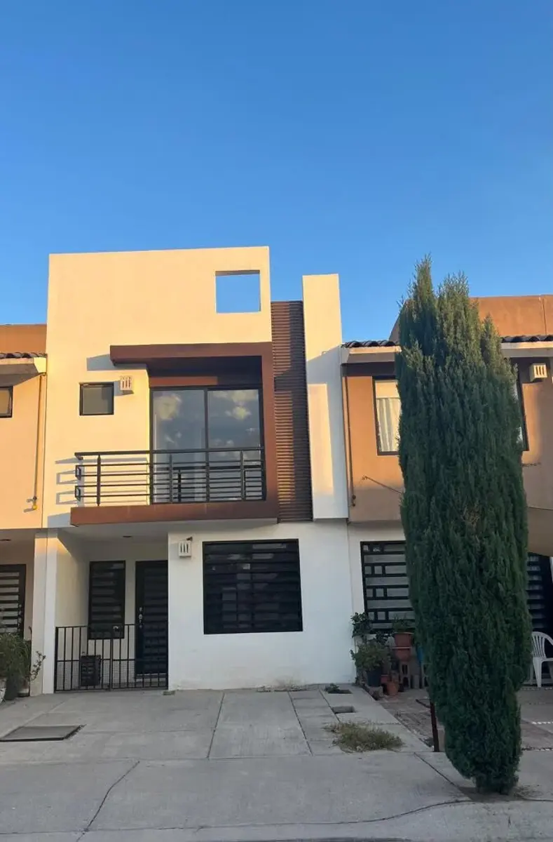 Casa en venta en Cibeles, León — foto 1 de 23