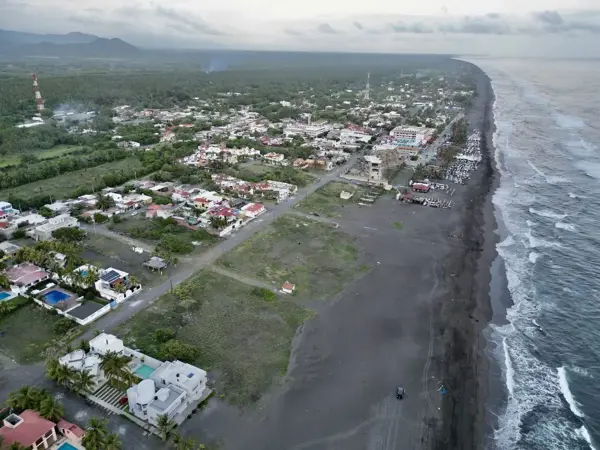 Terreno en venta en Cuyutlán, Armería — foto 2 de 10