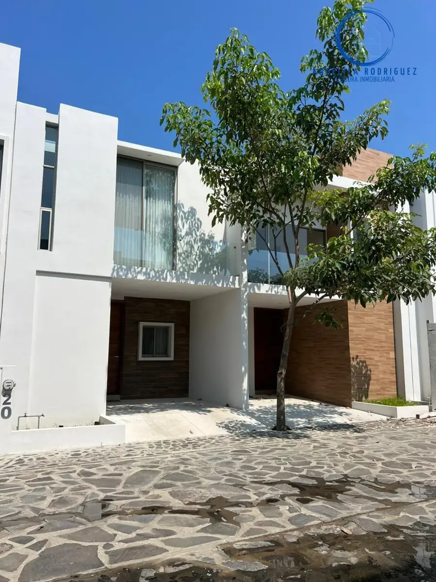 Casa en venta en Miguel de la Madrid, Manzanillo — foto 1 de 18
