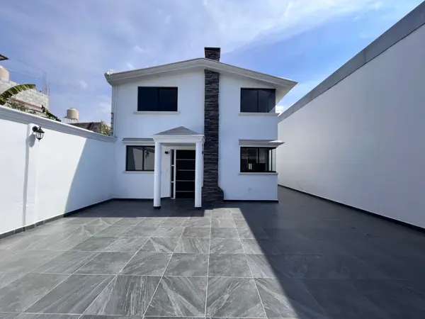 Casa en venta en Sanctorum, Cuautlancingo — foto 2 de 23