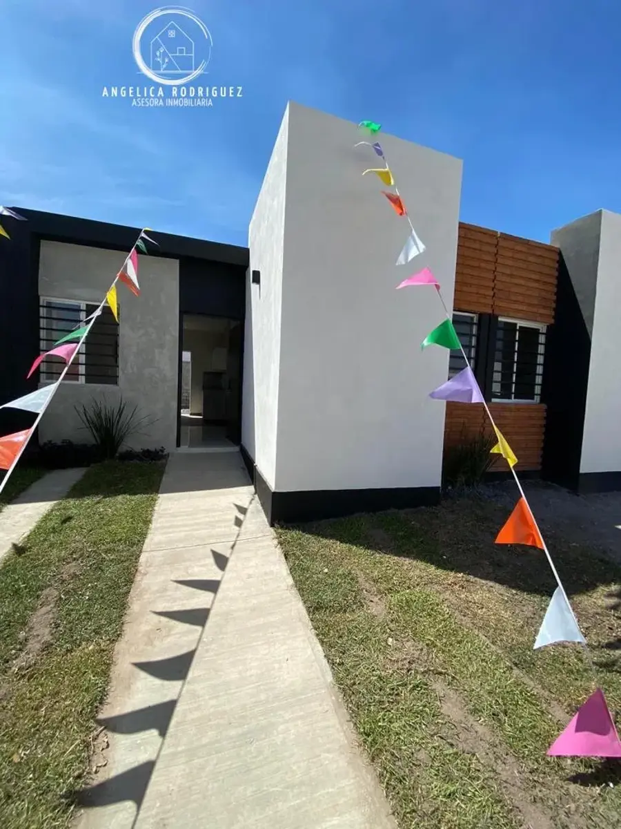 Casa en venta en Montellano II, Villa de Álvarez — foto 1 de 11