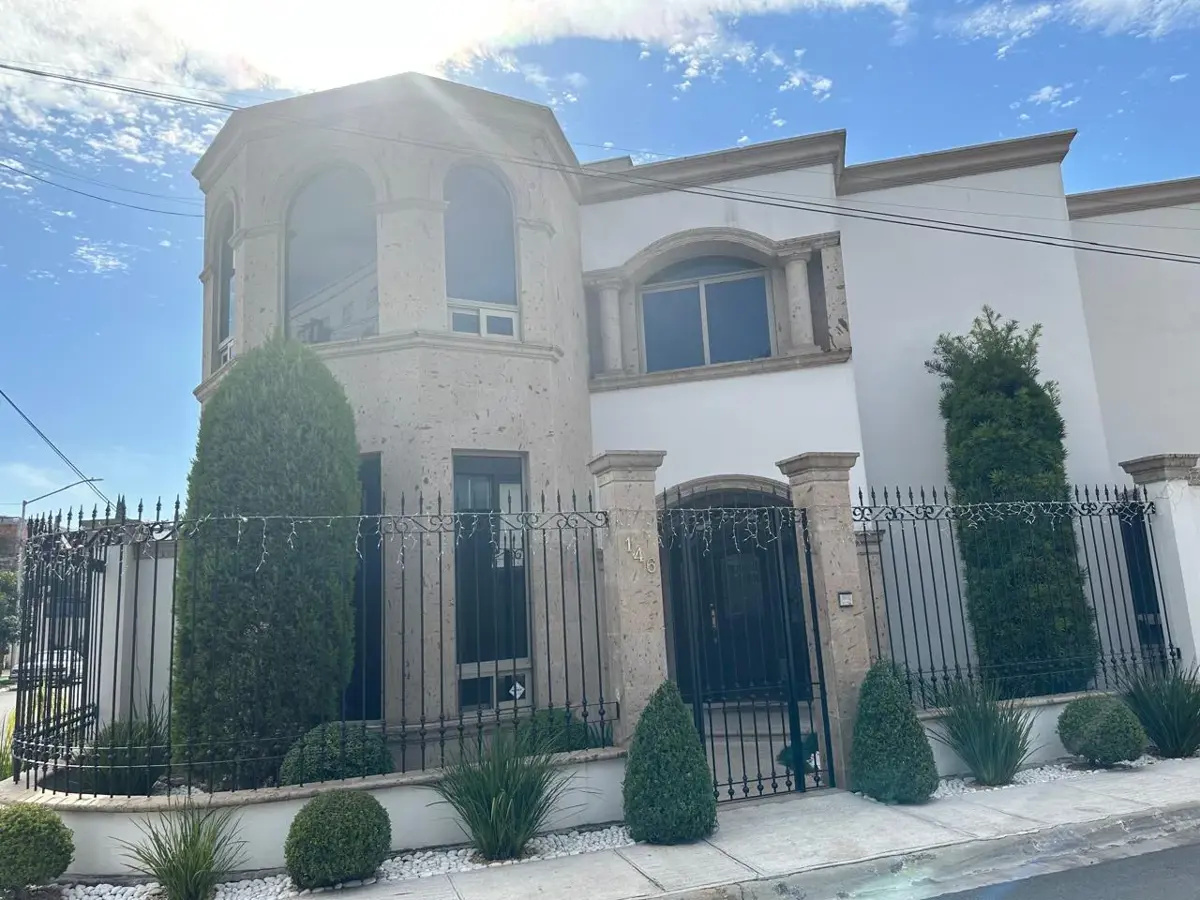 Casa en venta en Colinas de San Jeronimo, Monterrey — foto 1 de 35