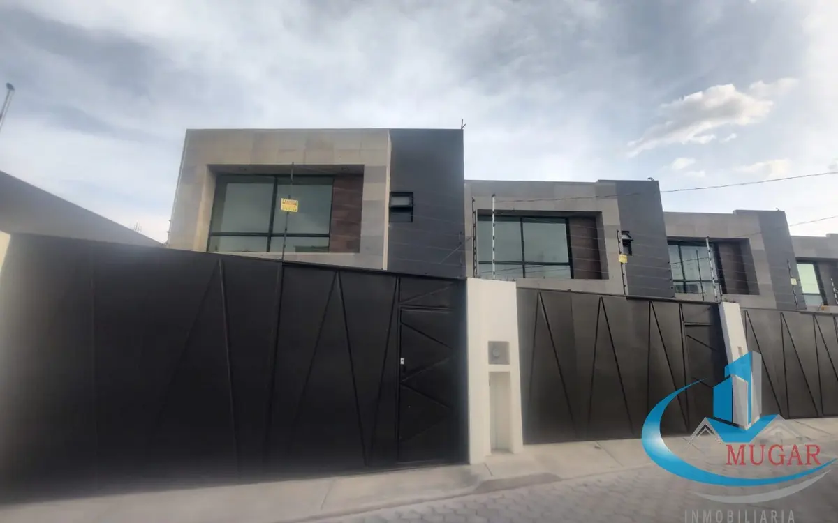 Casa en venta en Cuautlancingo, Cuautlancingo — foto 1 de 24