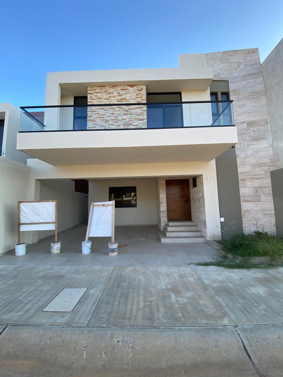 Casa en venta en Altabrisa Residencial, Mazatlán — foto 1 de 38