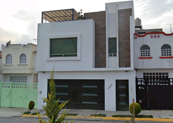 Casa en Remate en La Puerta de Hierro, Pachuca de Soto, Hidalgo