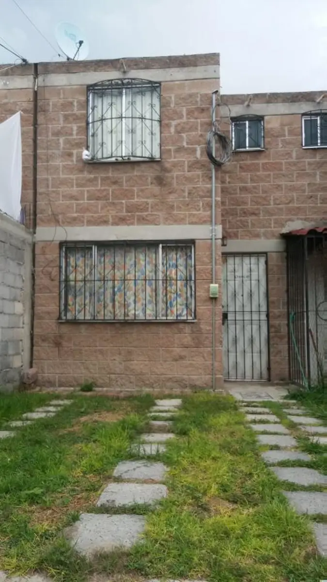 Casa en venta en Ehécatl (Paseos de Ecatepec), Ecatepec de Morelos — foto 1 de 8