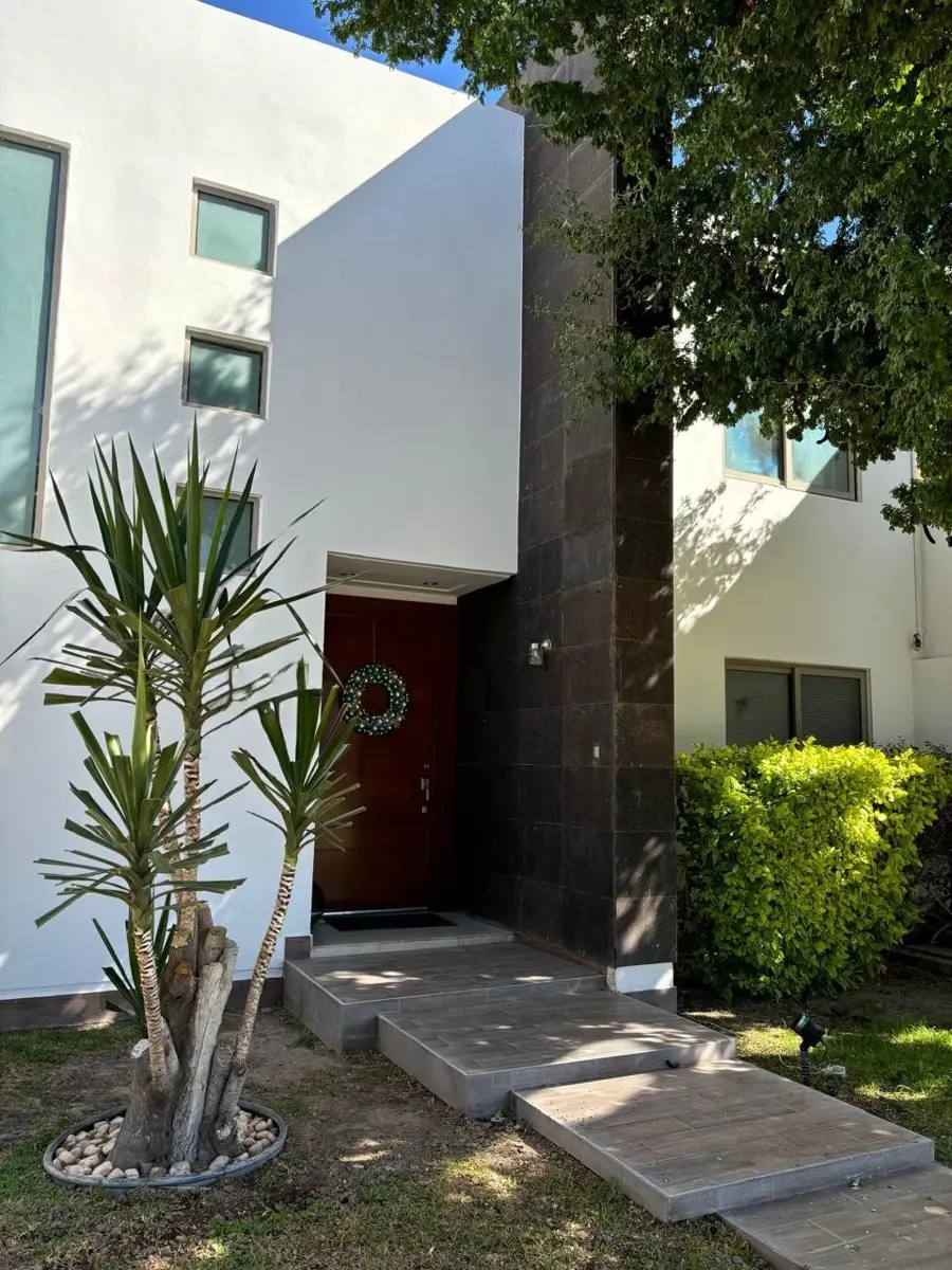 Casa en renta en Las Villas, Torreón — foto 1 de 16