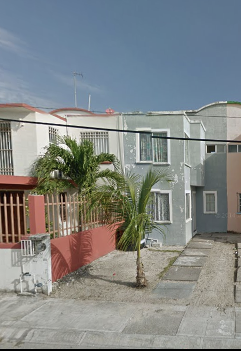 Casa en venta en Fraccionamiento Galaxia Altamar, Benito Juárez — foto 1 de 11