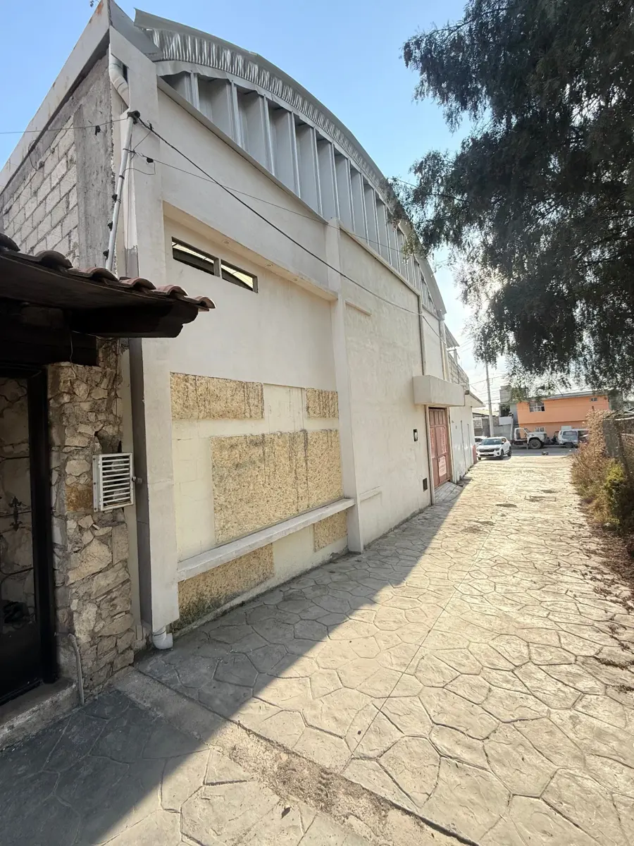 Bodega en renta en Adolfo Lopez Mateos, Pachuca de Soto — foto 1 de 25