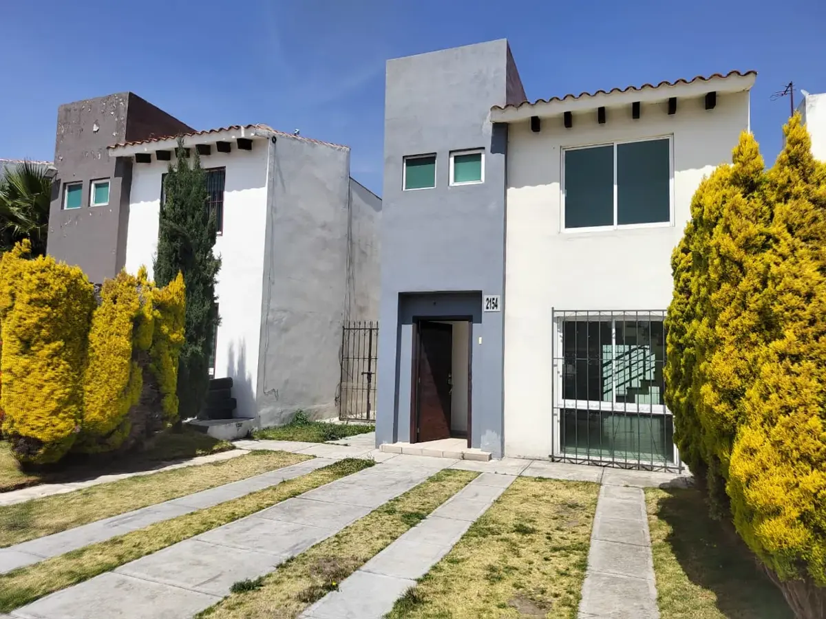 Casa en renta en San Bartolome Tlaltelulco, Metepec — foto 1 de 11