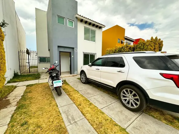Casa en renta en San Bartolome Tlaltelulco, Metepec — foto 2 de 11
