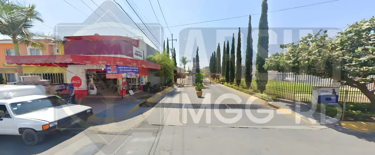 Casa en venta en Santa Cruz del Valle, Tlajomulco de Zúñiga — foto 1 de 64