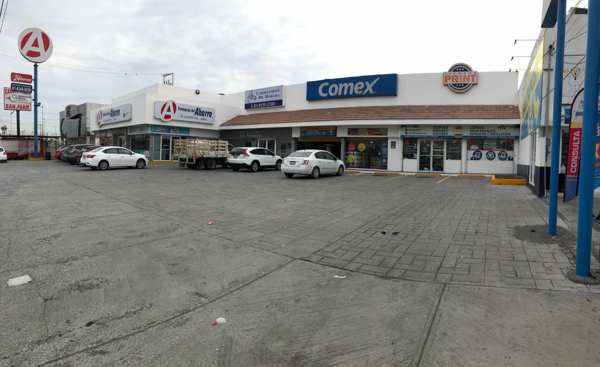 Local en Renta en Cumbres San Agustin, Monterrey, Nuevo León
