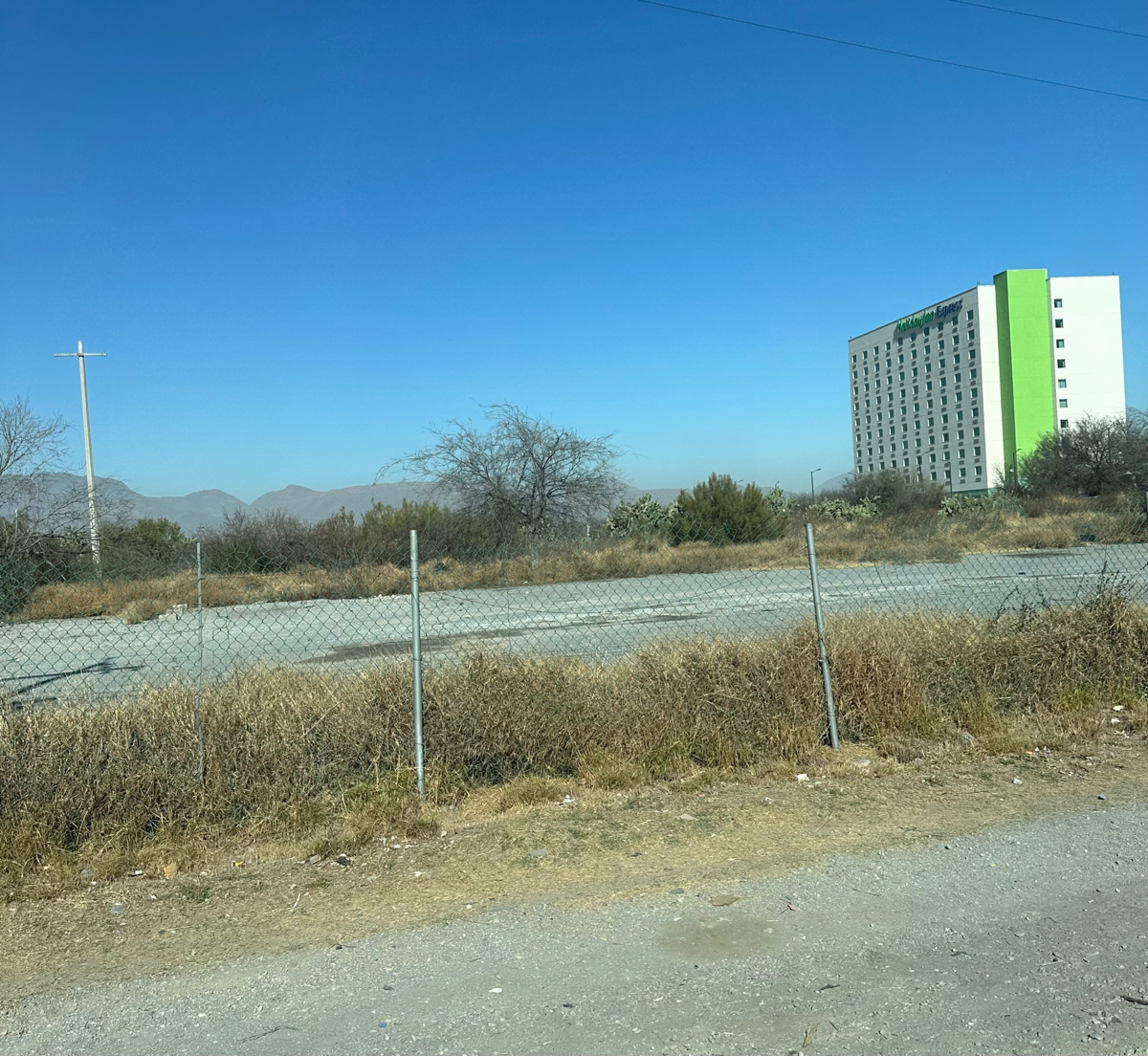 Terreno en venta en Jardines Coloniales, Saltillo — foto 1 de 5