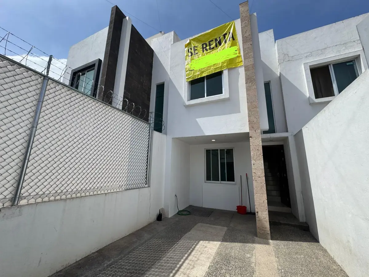 Casa en renta en El Colli Urbano 1a. Sección, Zapopan — foto 1 de 22