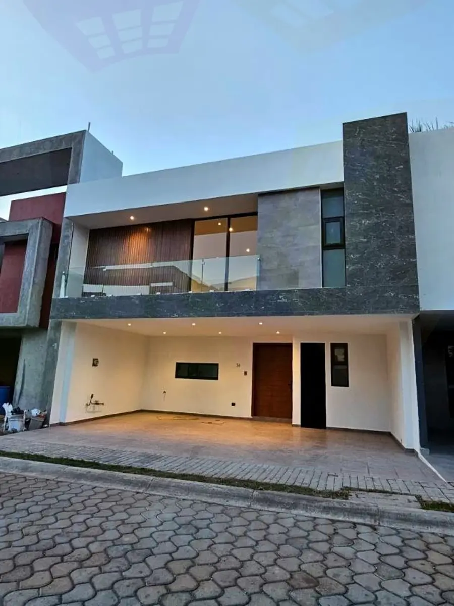 Casa en venta en Lomas de Angelópolis, San Andrés Cholula — foto 1 de 8