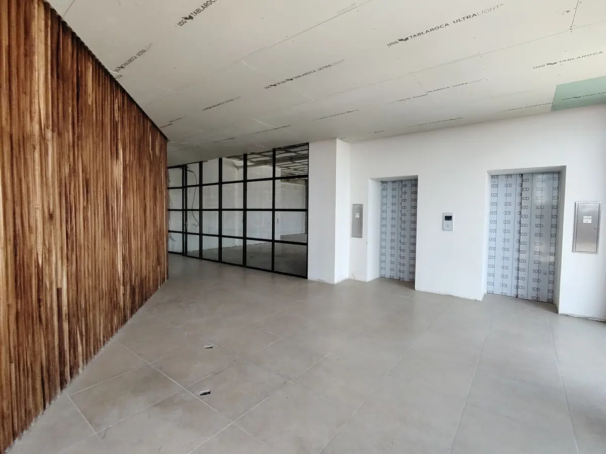 Oficina en renta en Valle del Campestre, León — foto 1 de 14