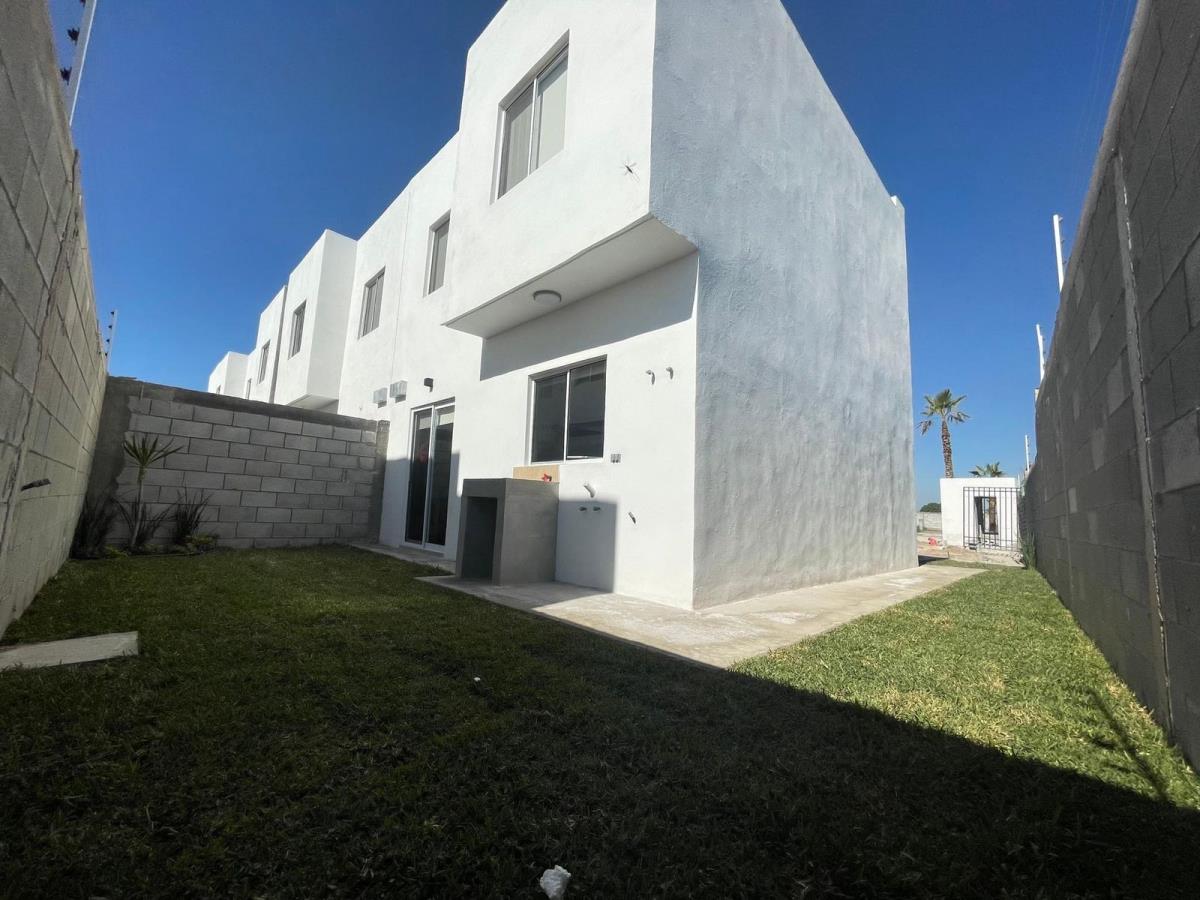Casa en venta en Quintas del Sol, Torreón: Excelente ubicación cerca de servicios clave