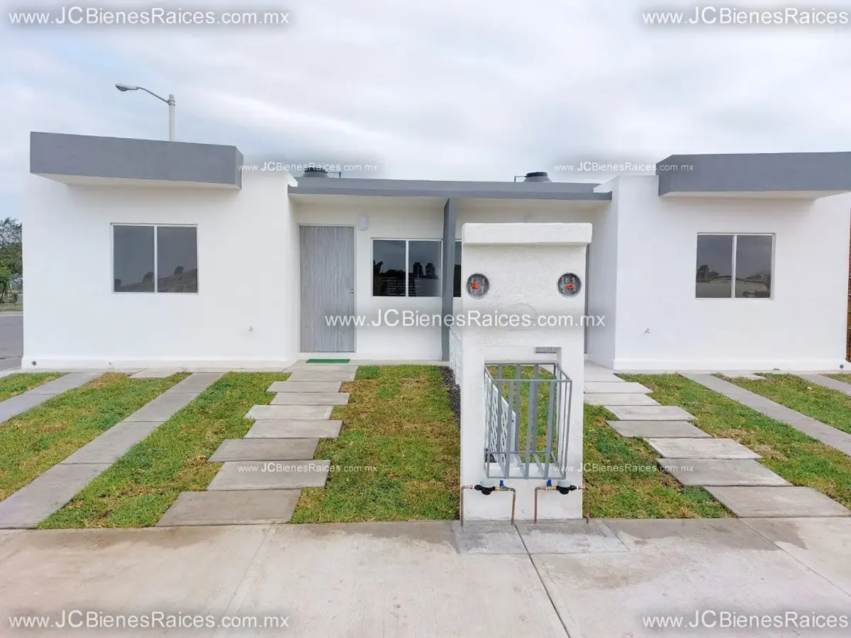 Casa en venta en Los Torrentes Aeropuerto, Veracruz — foto 1 de 12