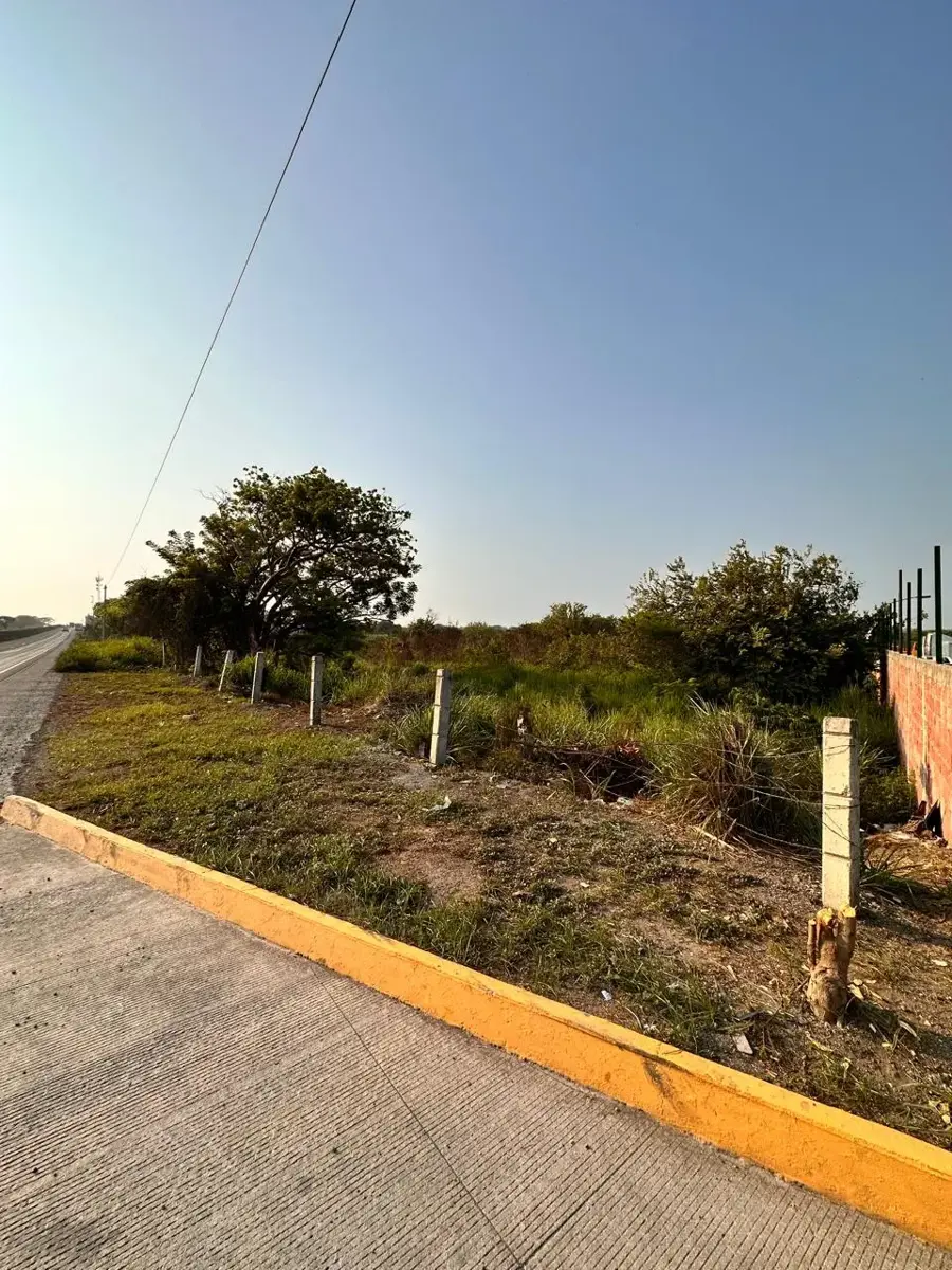 Terreno en venta en Colinas de Santa Fe, Veracruz — foto 1 de 11