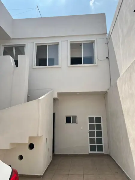 Casa en venta en Juarez Pantitlan, Nezahualcóyotl — foto 2 de 5