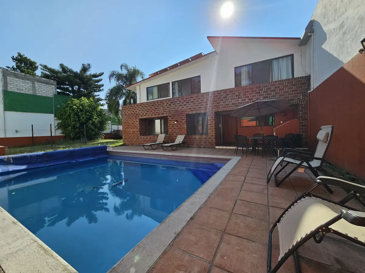 Casa en venta en Lomas de Tetela, Cuernavaca — foto 1 de 21
