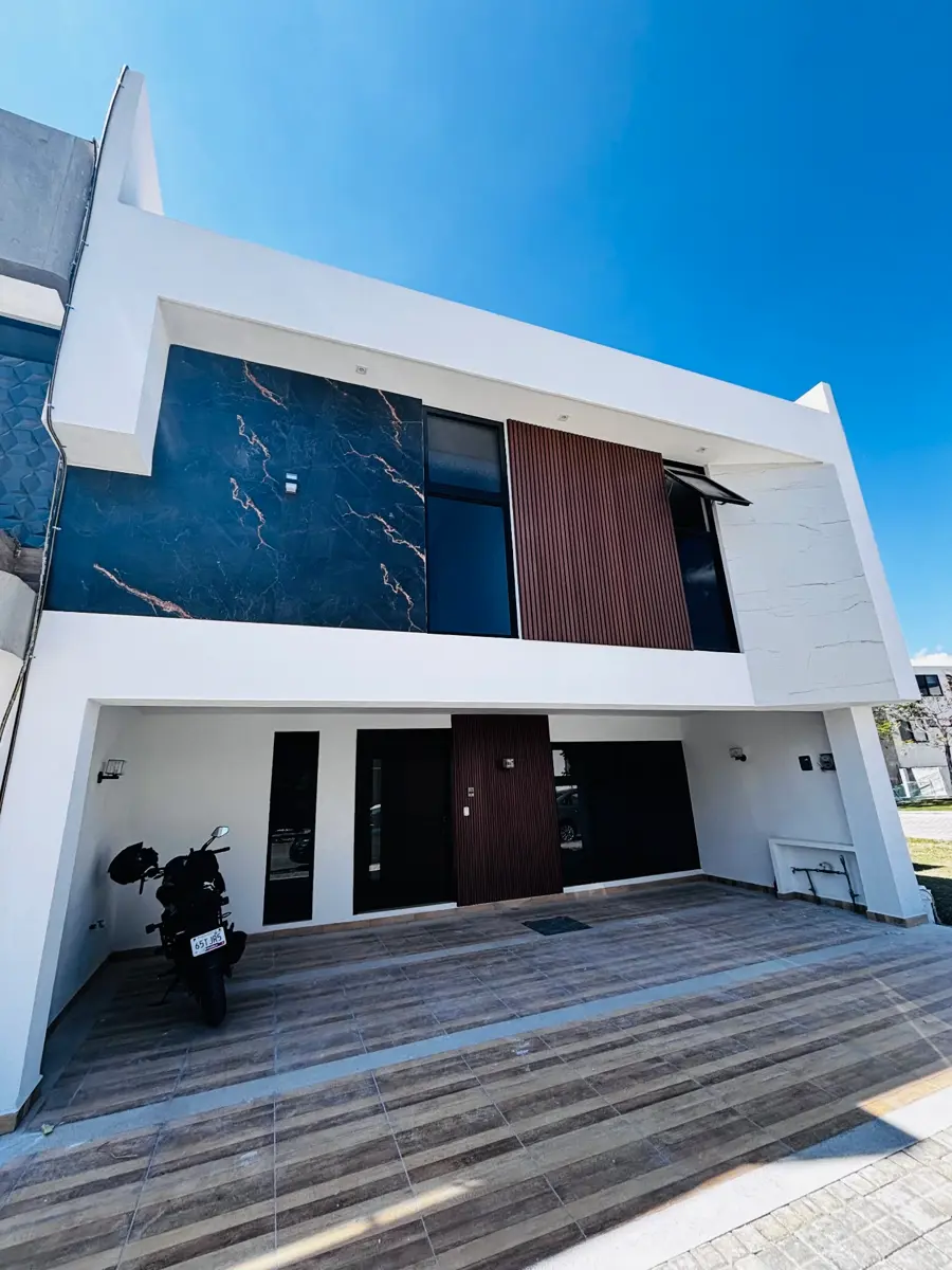 Casa en venta en Lomas de Angelópolis II, San Andrés Cholula — foto 1 de 26