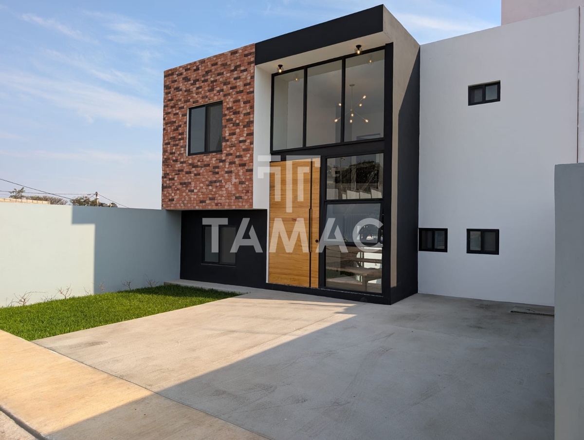Casa en venta en Lomas de Cortes, Cuernavaca — foto 1 de 37