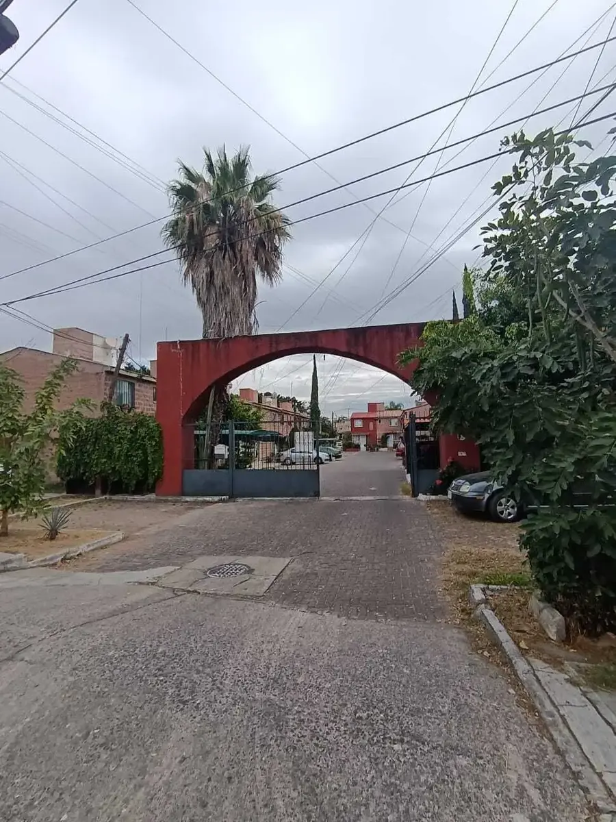 Casa en venta en Tabachines, Zapopan — foto 1 de 12