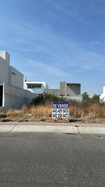 Terreno en Venta en Residencial el Refugio, Querétaro, Querétaro