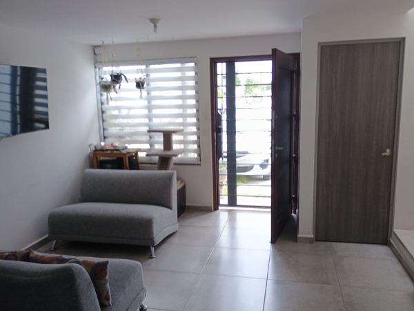 Casa en renta en Fuentes de Balvanera, Apaseo El Grande — foto 3 de 14