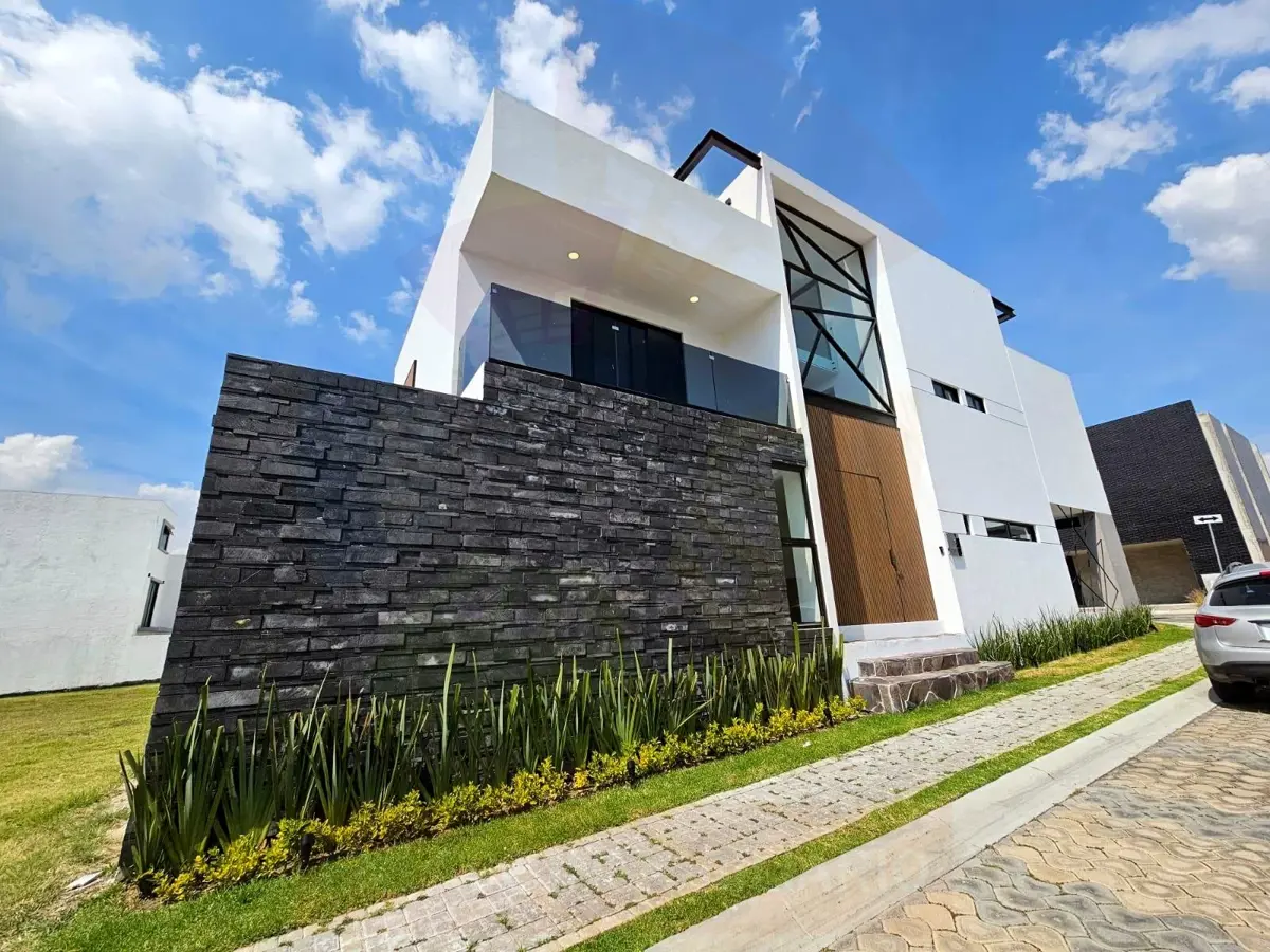 Casa en venta en Lomas de Angelópolis, San Andrés Cholula — foto 1 de 10