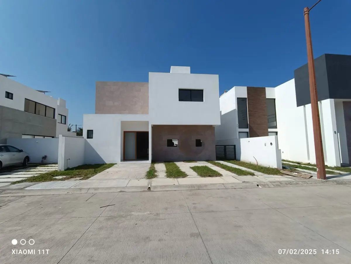 Casa en venta en Residencial las Higueras, Alvarado — foto 1 de 12