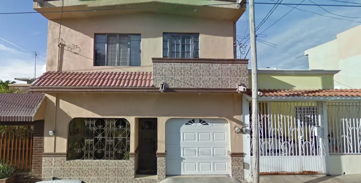 Casa en venta en Framboyanes, Victoria — foto 1 de 12