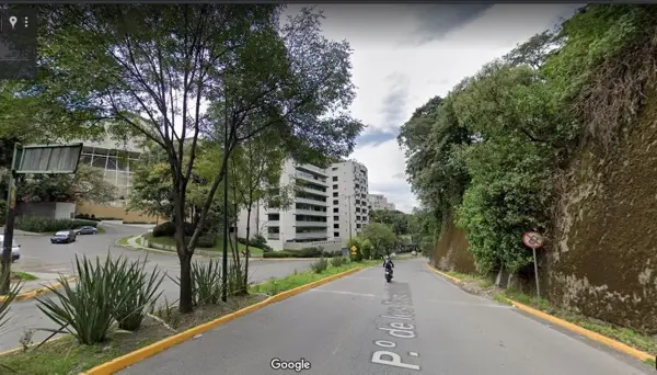 Terreno en venta en Bosques de las Lomas, Cuajimalpa de Morelos — foto 3 de 15