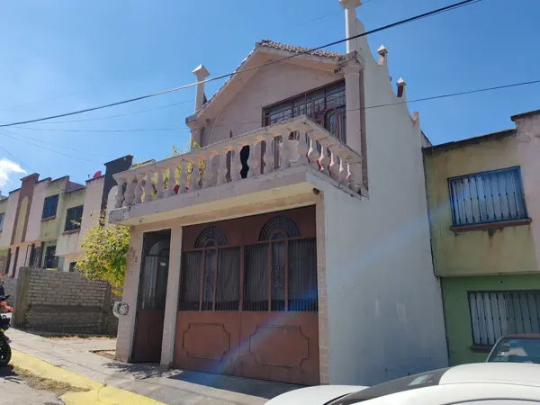 Casa en venta en Laureles Eréndira, Tarímbaro — foto 2 de 27
