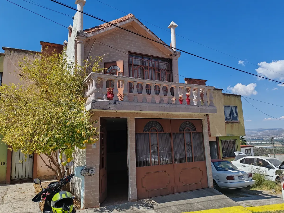 Casa en venta en Laureles Eréndira, Tarímbaro — foto 1 de 27