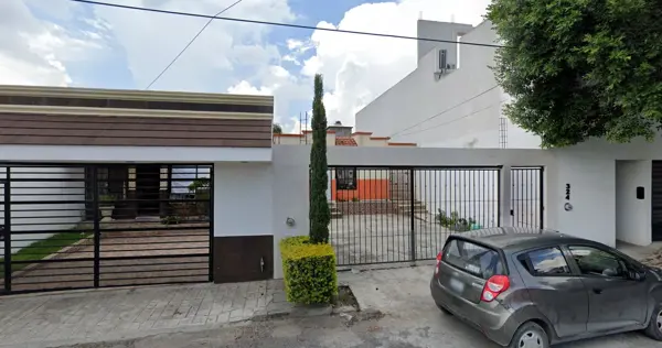 Casa en venta en Lomas de Calamaco, Victoria — foto 2 de 12