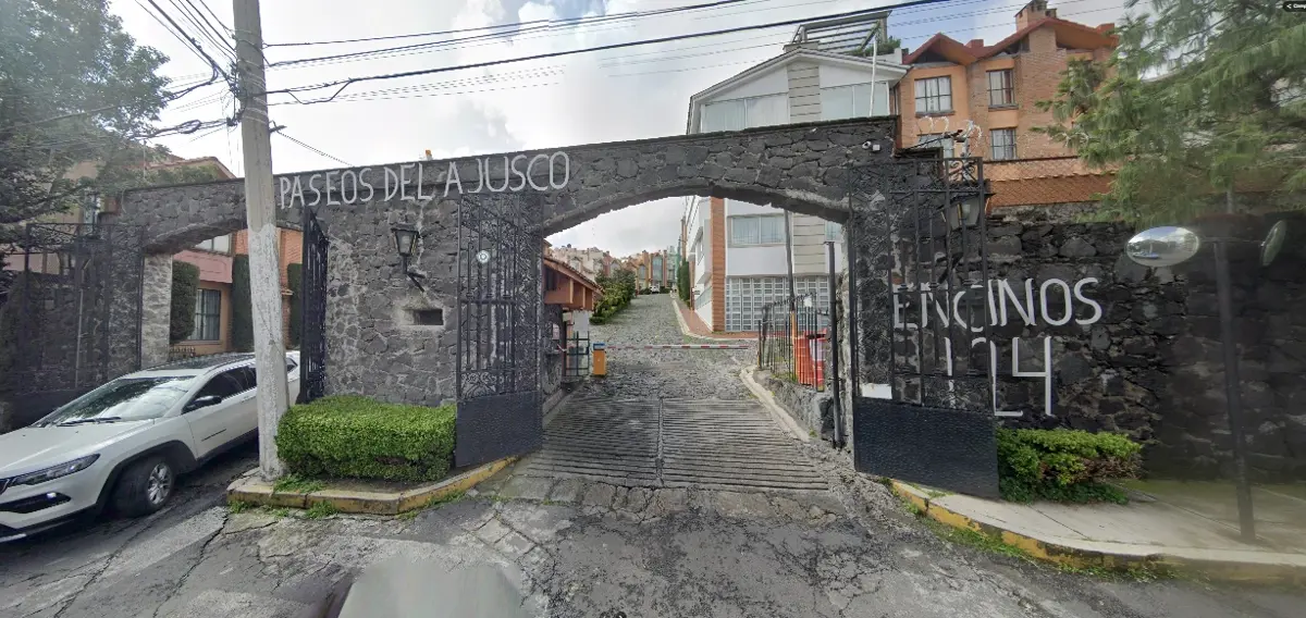 Casa en venta en Miguel Hidalgo 4A Sección, Tlalpan — foto 1 de 13