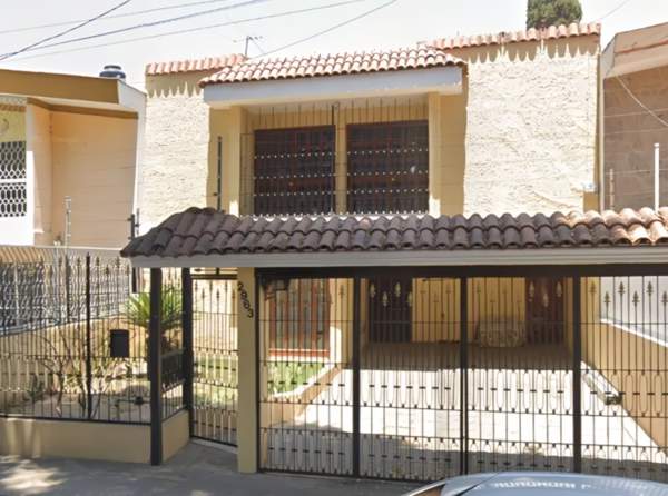 Casa en Remate en Bosques de La Victoria, Guadalajara, Jalisco