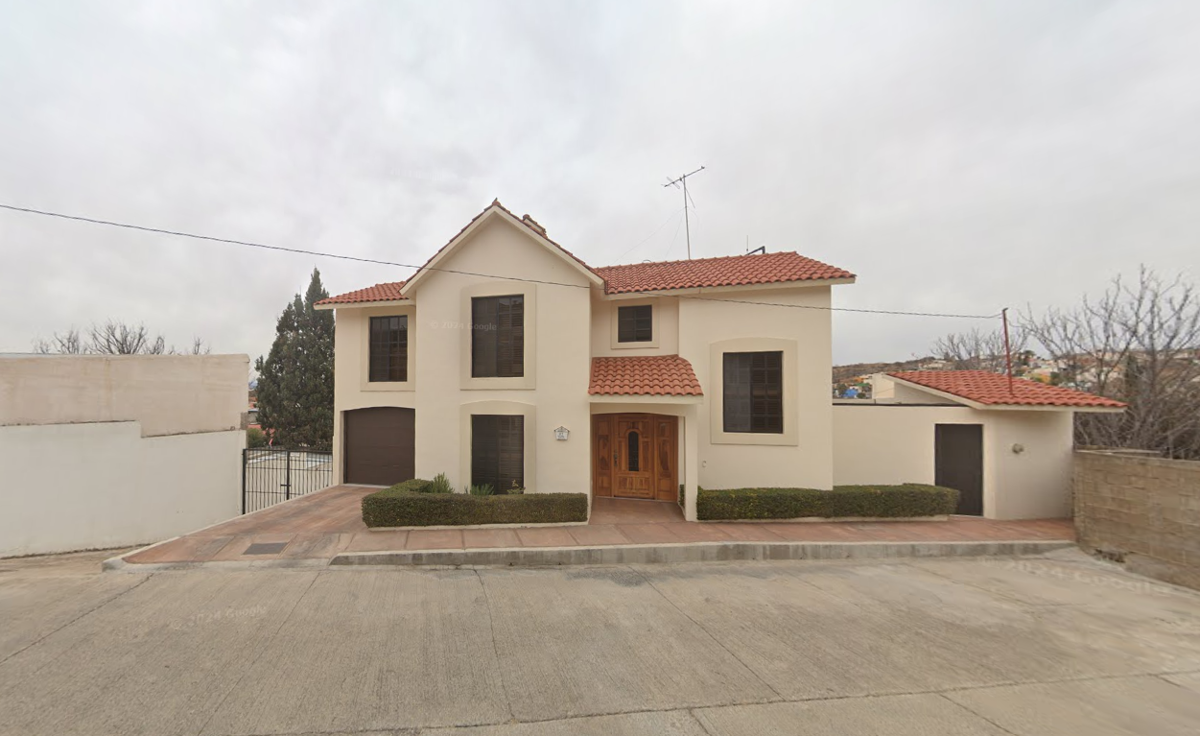 Casa en venta en Del Parque, Hidalgo del Parral — foto 1 de 11