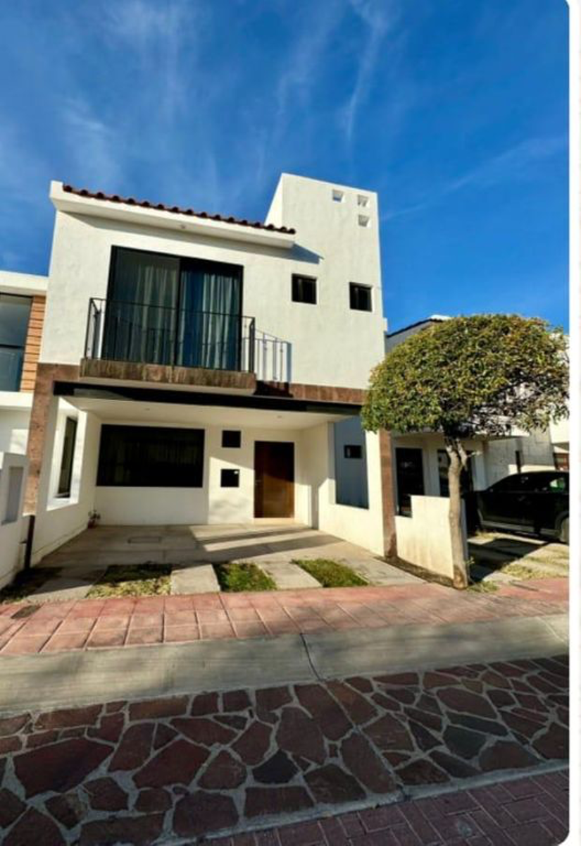 Casa en venta en Pedregal de Schoenstatt, Corregidora — foto 1 de 16