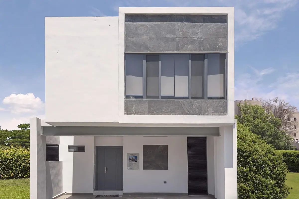 Casa en venta en Ciudad Cumbres, García — foto 1 de 3