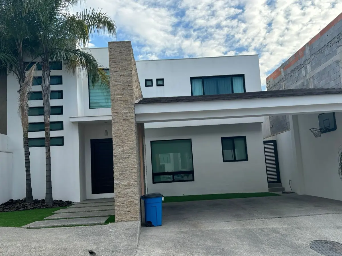Casa en venta en Los Milagros de Valle Alto, Monterrey — foto 1 de 19