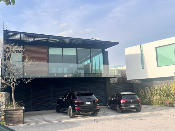 Casa en venta en El Saucillo, Mineral de la Reforma — foto 2 de 16