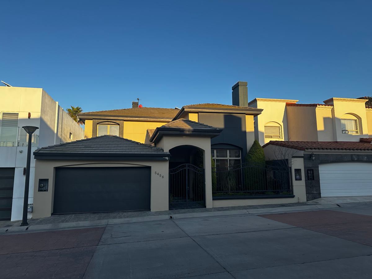 Casa en venta en Puerta de Hierro, Tijuana — foto 1 de 20